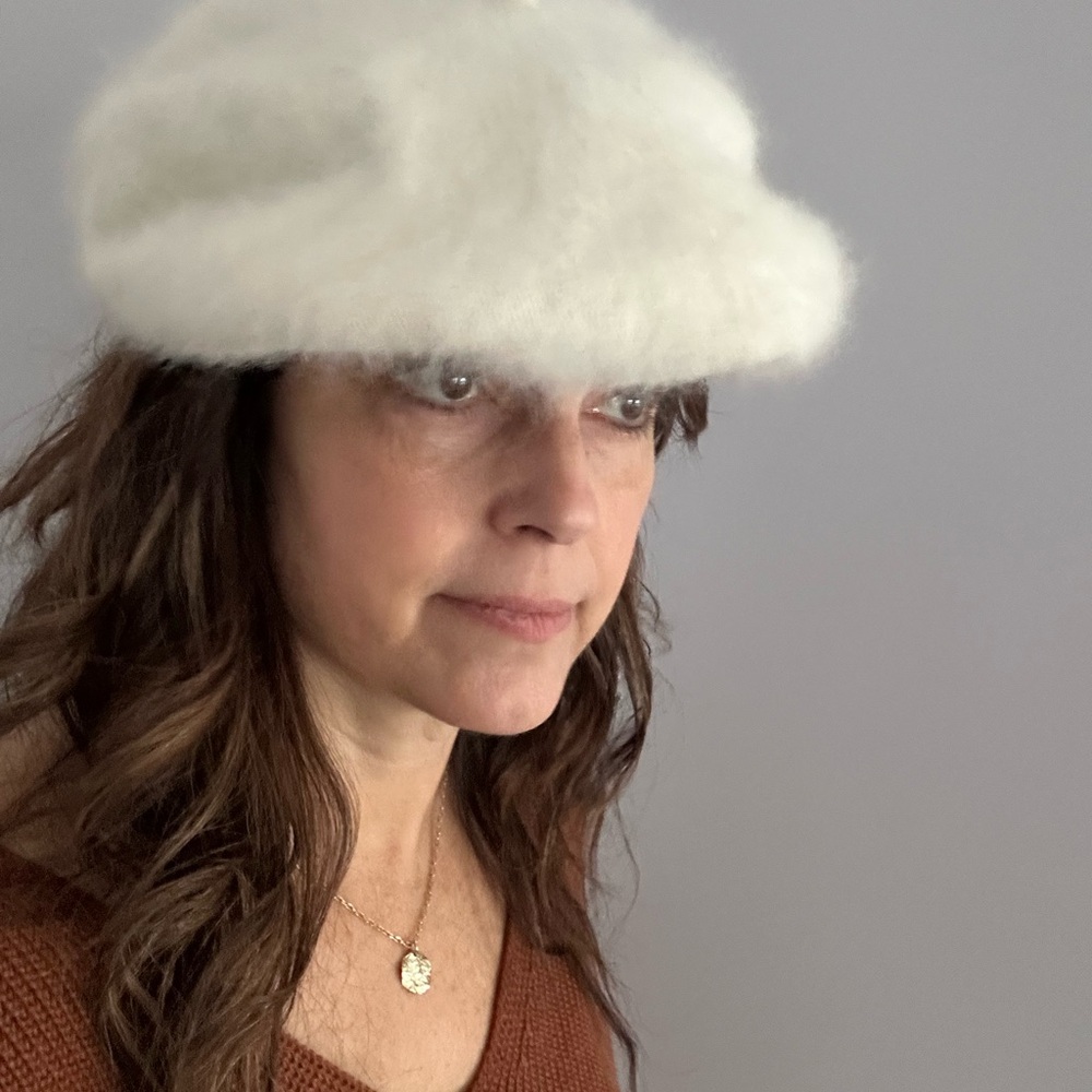 White Angora & Wool Blend Vintage Beret